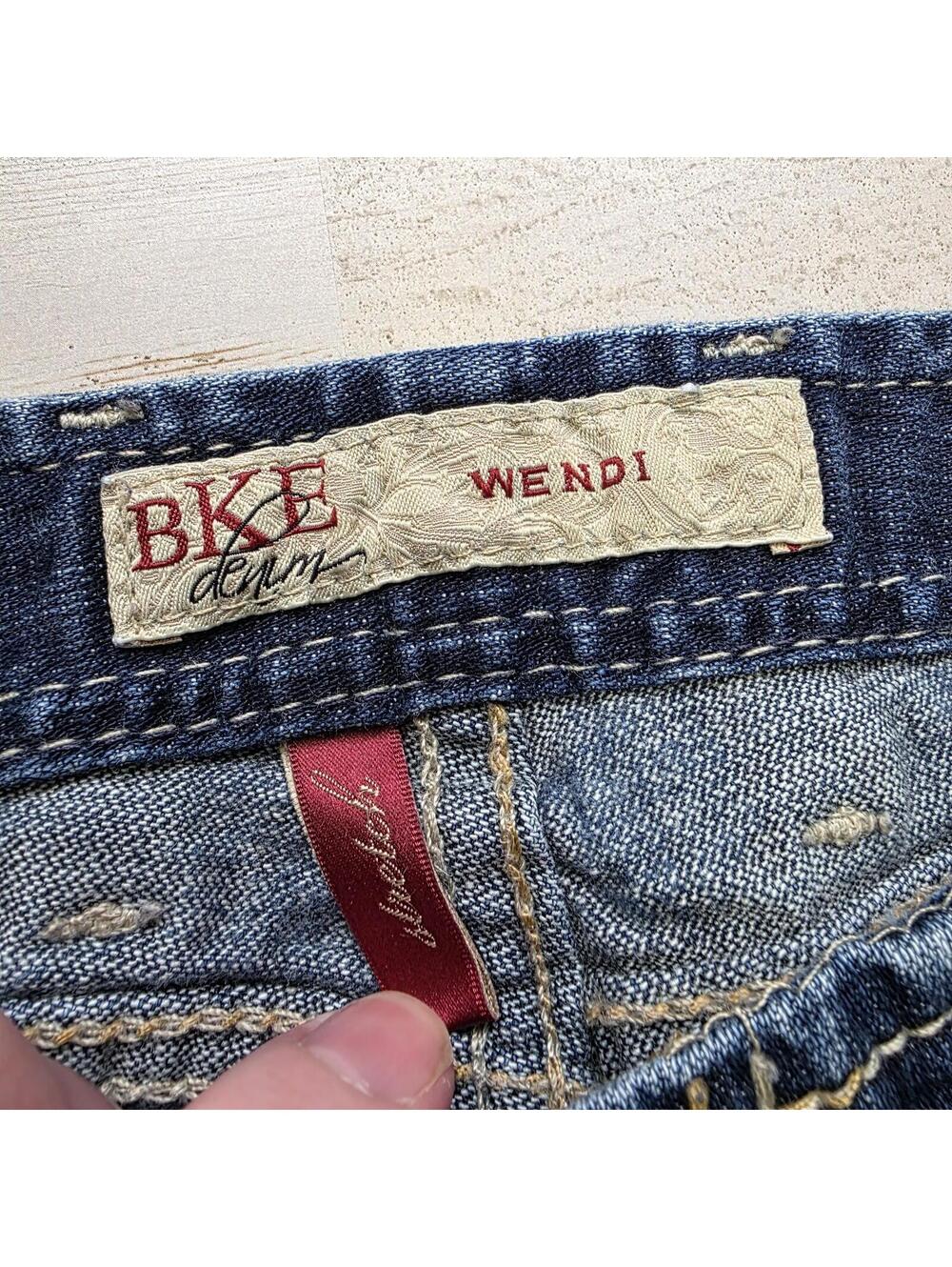 BKE Wendi Capri Jeans Womens Size 28 29x22 Stretch Comfort Denim Pants - Picture 3 of 9